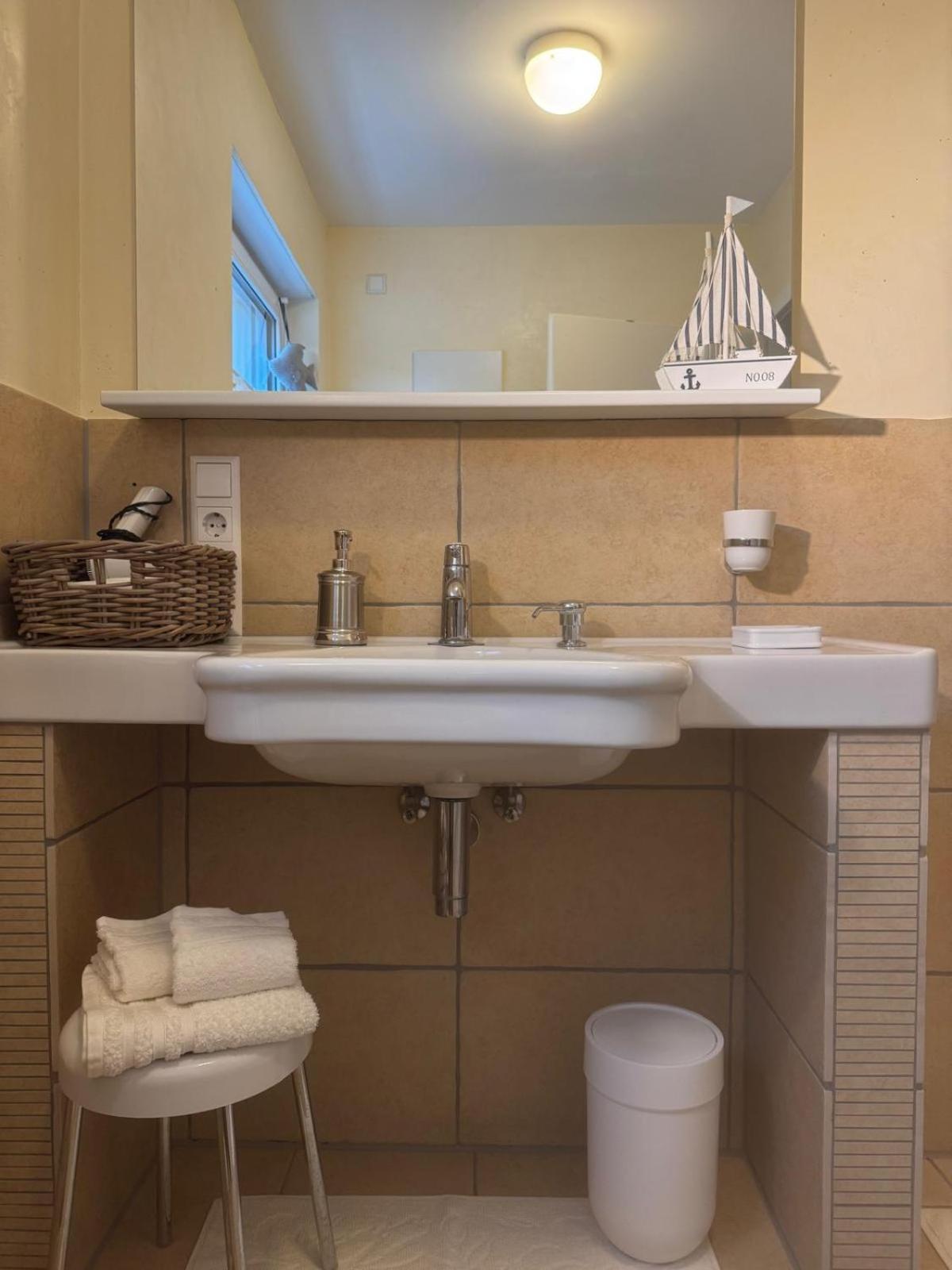 Gaestehaus Ina-Maria, Apartments Obernhof Extérieur photo